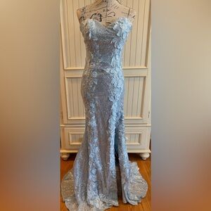 Jovani Ice Blue Prom Dress Size 8. Absolutely beautiful!! Free Shipping!